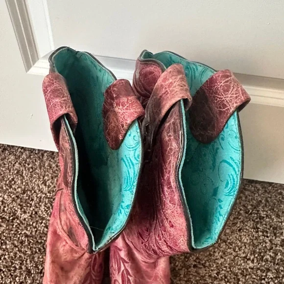 Corral 9.5 Red Boots - Picture 3 of 11